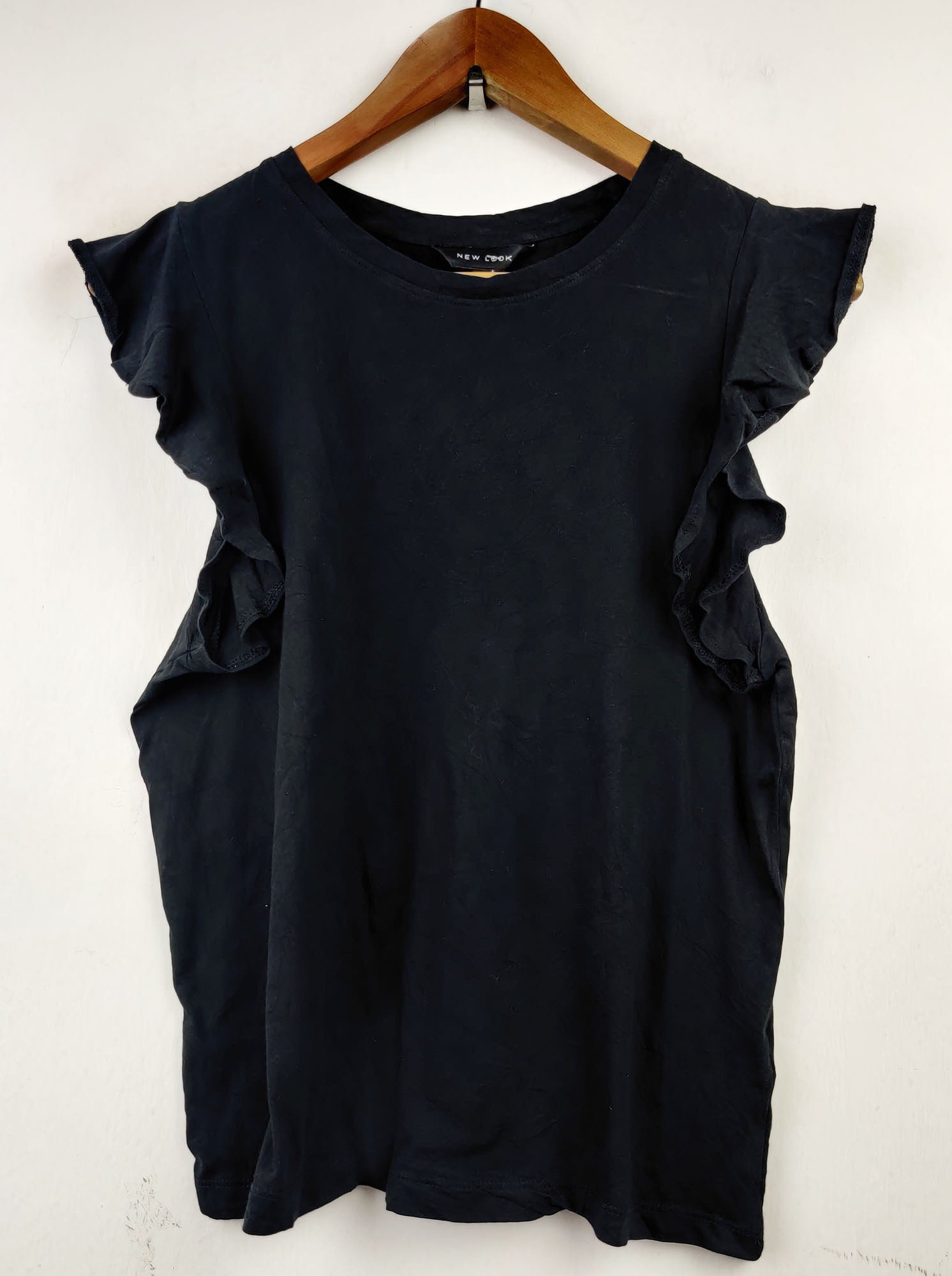 Buy online pre-used pre-loved 100% authentic & Original branded New Look (TS-2168) available in Pakistan. Top international brands avilable.