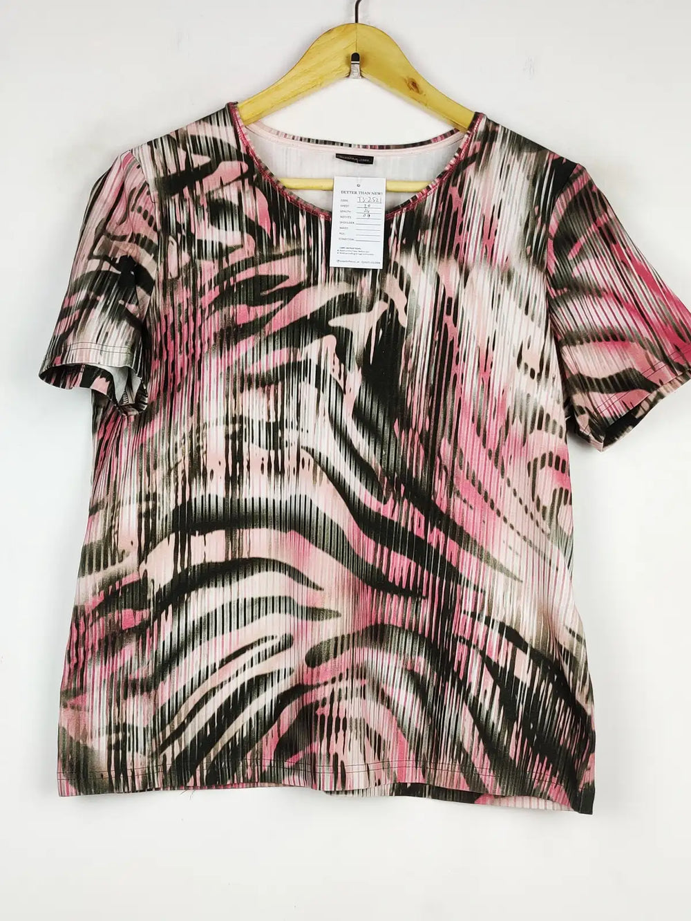 Buy online pre-used pre-loved 100% authentic & Original branded Barbara Lebek (TS-2521) available in Pakistan. Top international brands avilable.