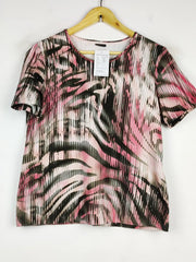 Buy online pre-used pre-loved 100% authentic & Original branded Barbara Lebek (TS-2521) available in Pakistan. Top international brands avilable.