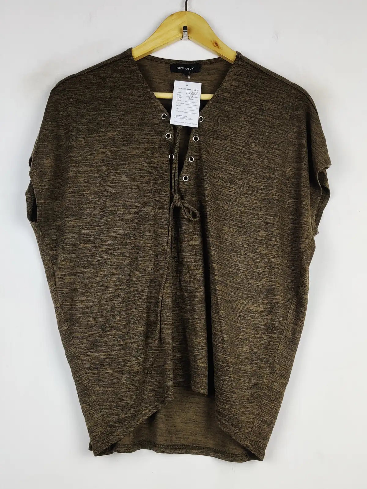 Buy online pre-used pre-loved 100% authentic & Original branded New Look (TS-2523) available in Pakistan. Top international brands avilable.