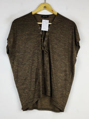 Buy online pre-used pre-loved 100% authentic & Original branded New Look (TS-2523) available in Pakistan. Top international brands avilable.