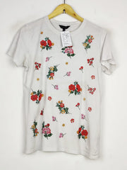 Buy online pre-used pre-loved 100% authentic & Original branded New Look (TS-2705) available in Pakistan. Top international brands avilable.