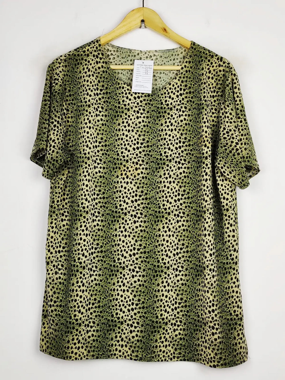 Buy online pre-used pre-loved 100% authentic & Original branded Unknown Brand (TS-2750) available in Pakistan. Top international brands avilable.