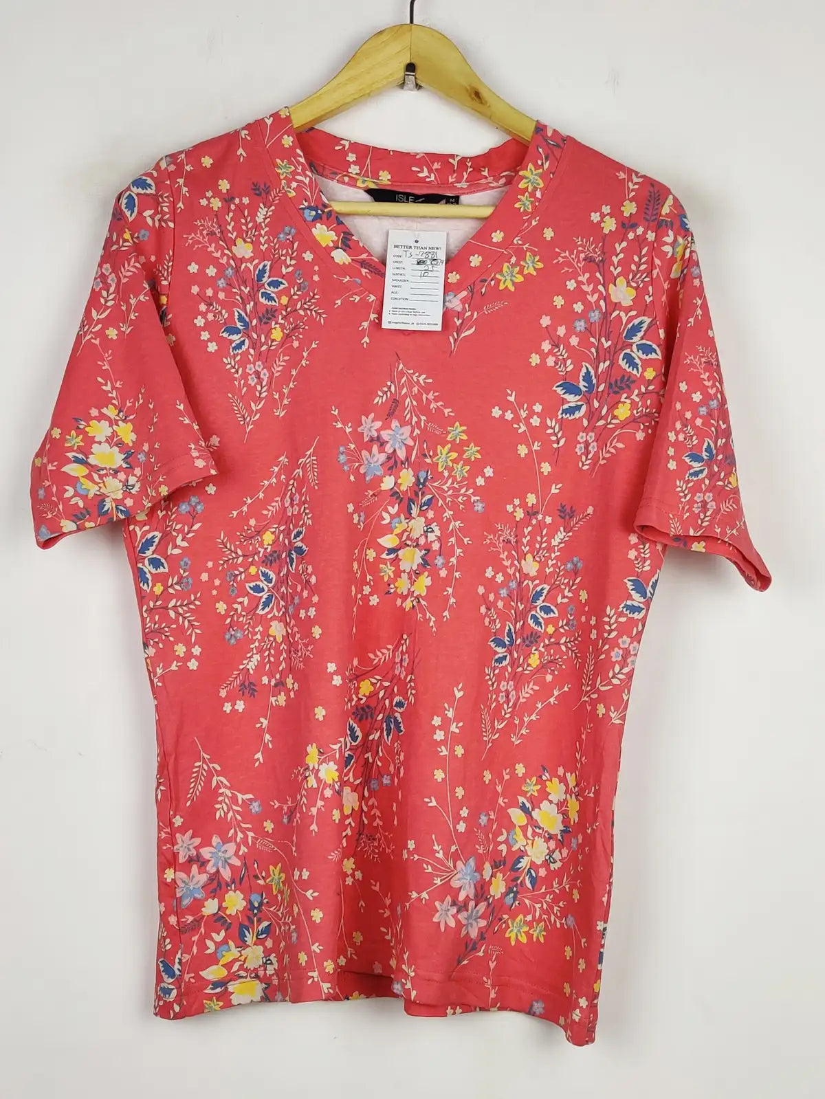 Buy online pre-used pre-loved 100% authentic & Original branded Isle (TS-2881) available in Pakistan. Top international brands avilable.