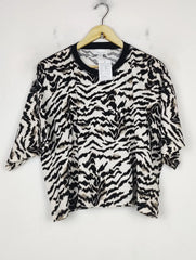 Buy online pre-used pre-loved 100% authentic & Original branded Topshop (TS-2907) available in Pakistan. Top international brands avilable.