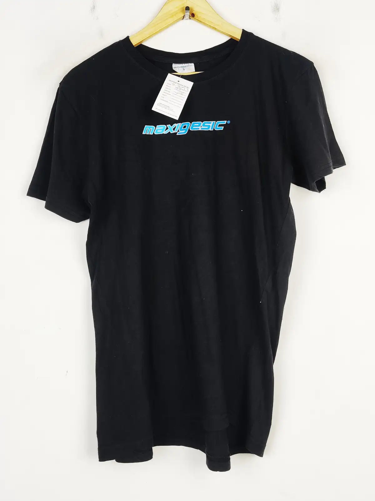 Buy online pre-used pre-loved 100% authentic & Original branded Maxigesic (TS-3153) available in Pakistan. Top international brands avilable.