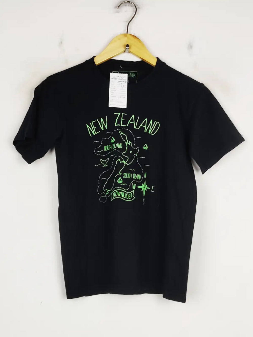 Buy online pre-used pre-loved 100% authentic & Original branded Halifax Tees (TS-3178) available in Pakistan. Top international brands avilable.