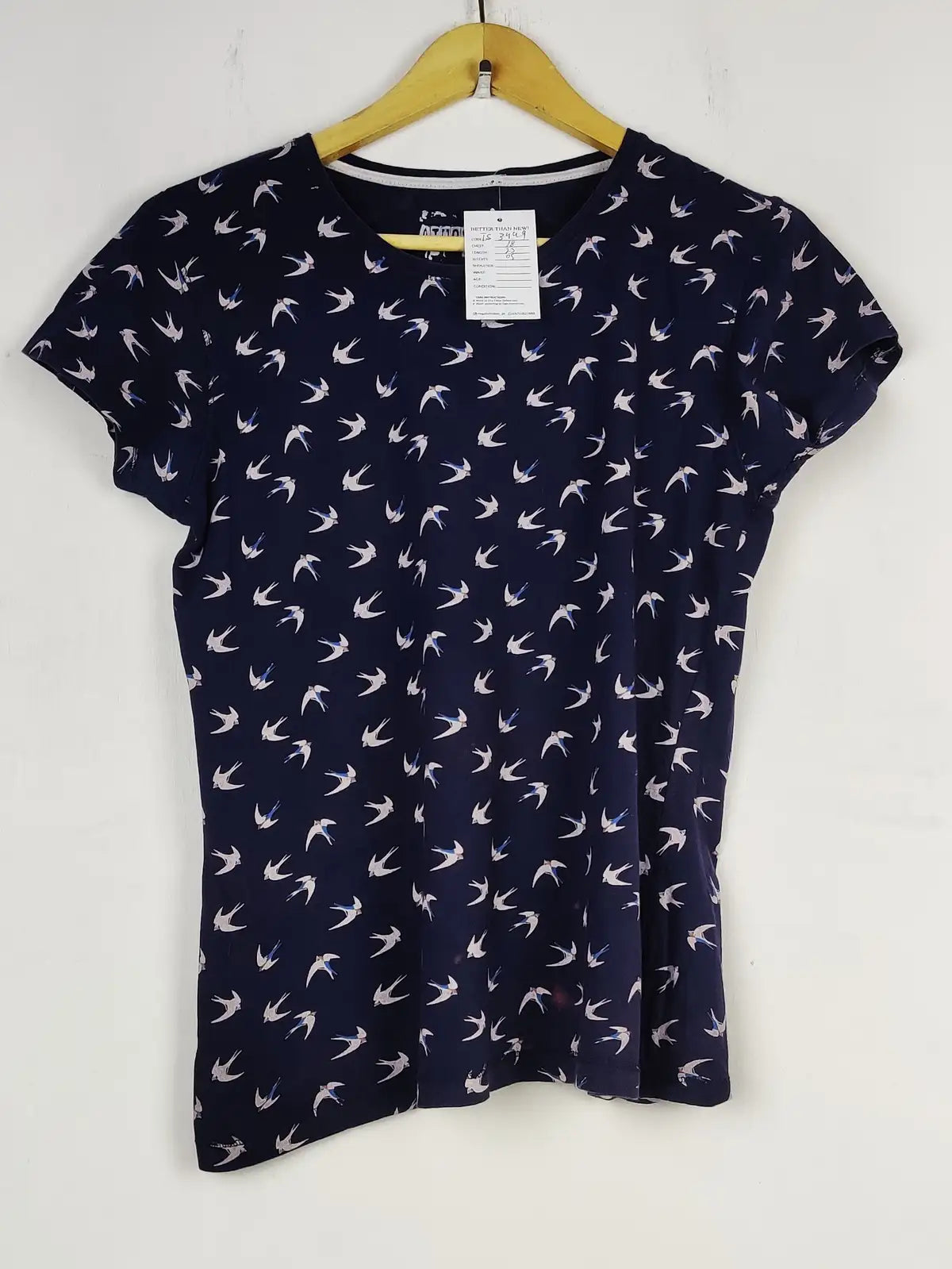 Buy online pre-used pre-loved 100% authentic & Original branded Atmosphere (TS-3449) available in Pakistan. Top international brands avilable.