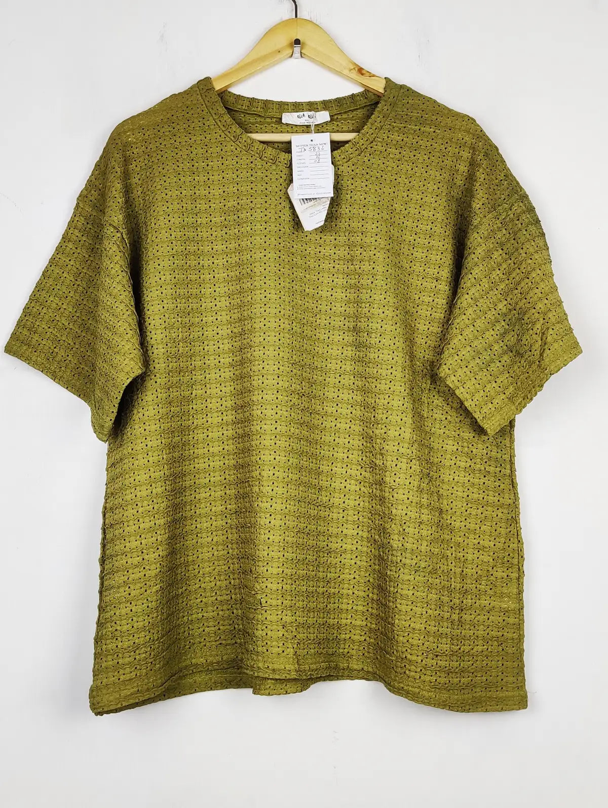 Buy online pre-used pre-loved 100% authentic & Original branded Rela Rela (TS-3836) available in Pakistan. Top international brands avilable.
