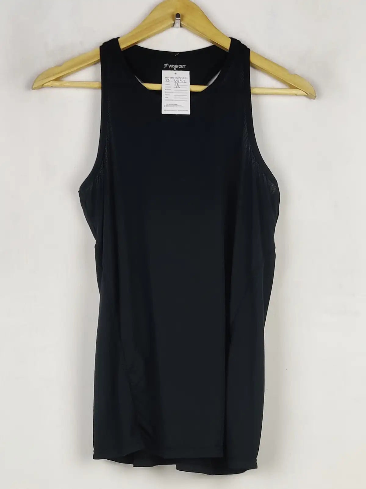Buy online pre-used pre-loved 100% authentic & Original branded Workout (TS-3892) available in Pakistan. Top international brands avilable.