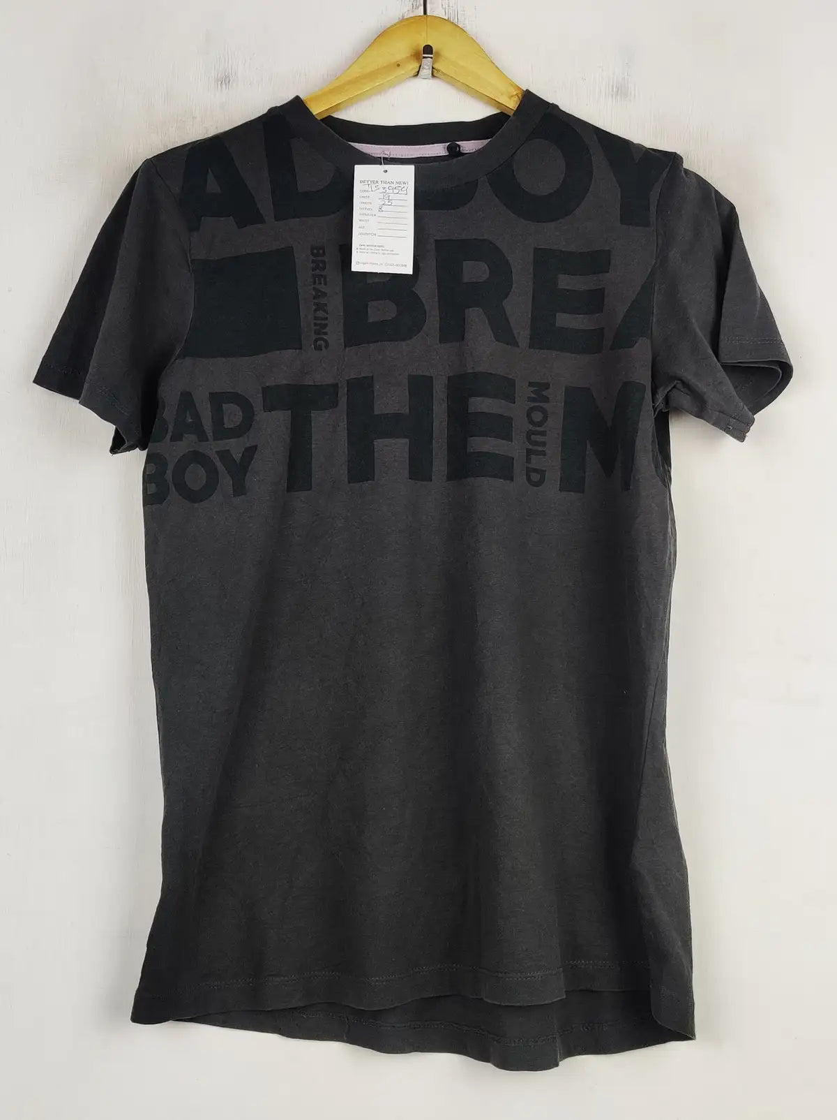 Buy online pre-used pre-loved 100% authentic & Original branded Badboy (TS-3959) available in Pakistan. Top international brands avilable.