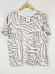 Buy online pre-used pre-loved 100% authentic & Original branded Primark (TS-3976) available in Pakistan. Top international brands avilable.