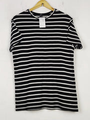 Buy online pre-used pre-loved 100% authentic & Original branded H&M (TS-3982) available in Pakistan. Top international brands avilable.