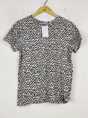 Buy online pre-used pre-loved 100% authentic & Original branded Next (TS-4029) available in Pakistan. Top international brands avilable.