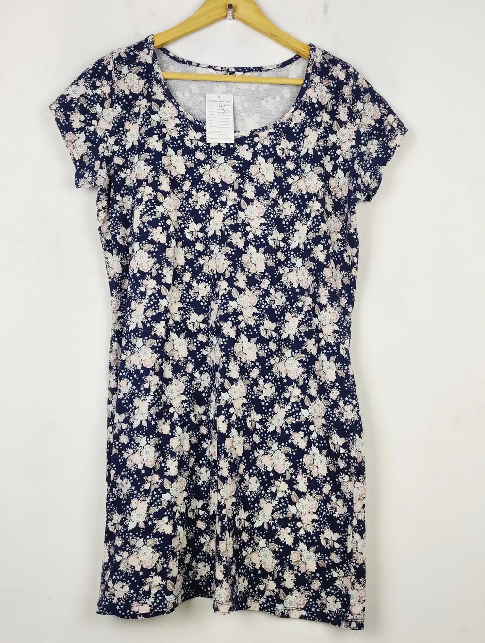 Buy online pre-used pre-loved 100% authentic & Original branded Tu (TS-4044) available in Pakistan. Top international brands avilable.