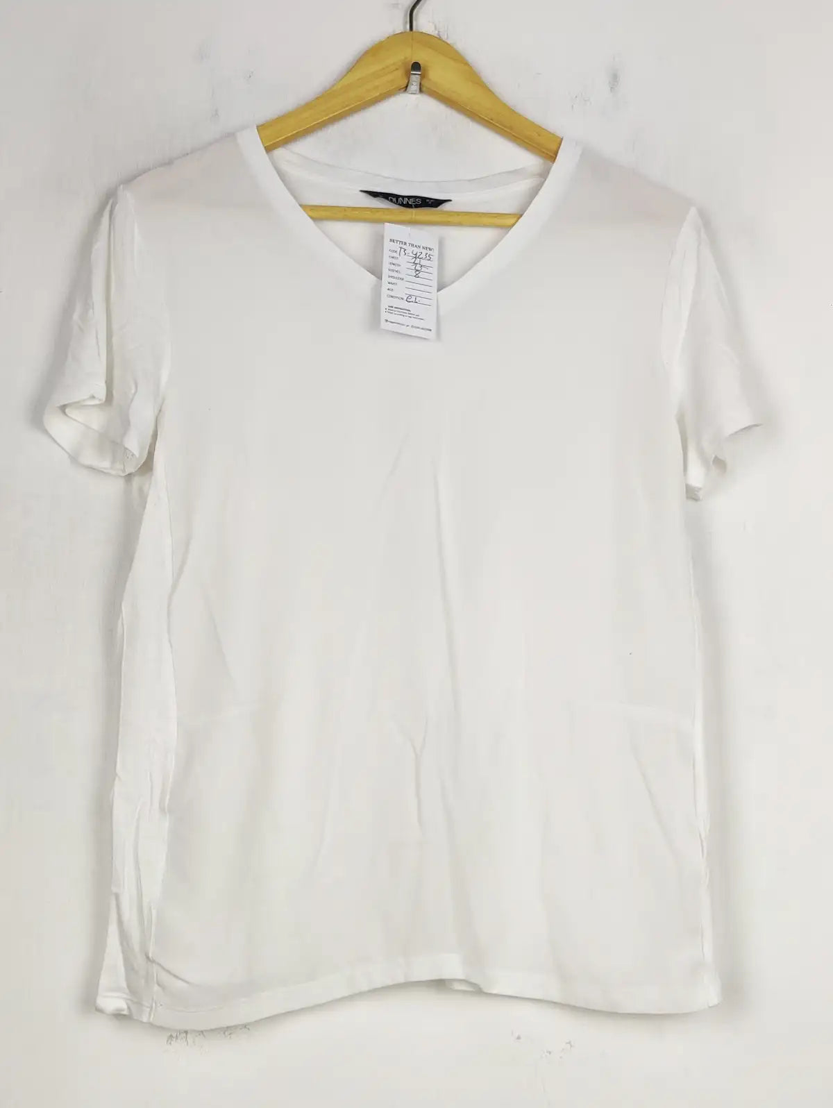 Buy online pre-used pre-loved 100% authentic & Original branded Dunnes Stores (TS-4235) available in Pakistan. Top international brands avilable.