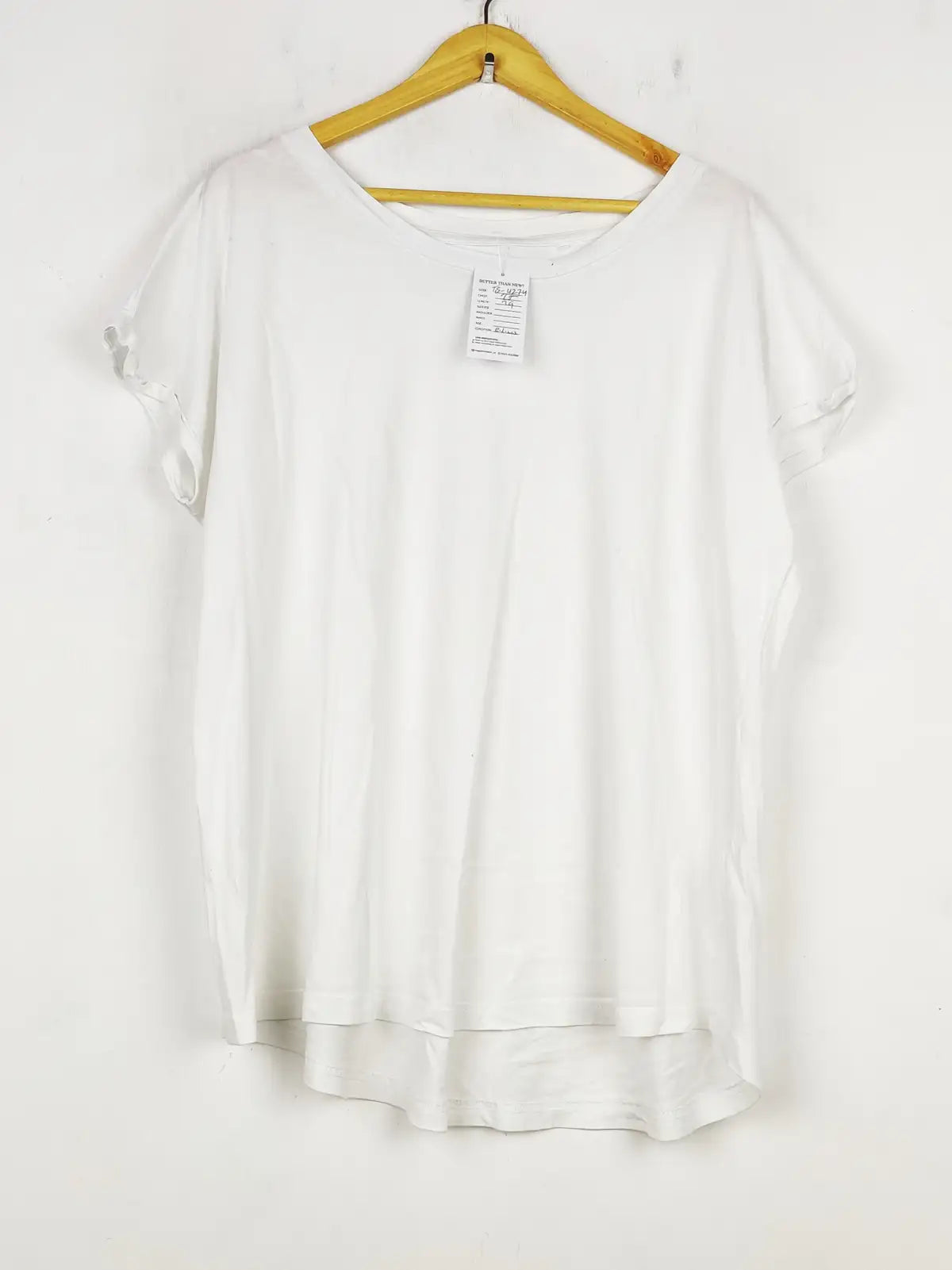 Buy online pre-used pre-loved 100% authentic & Original branded F&F (TS-4274) available in Pakistan. Top international brands avilable.