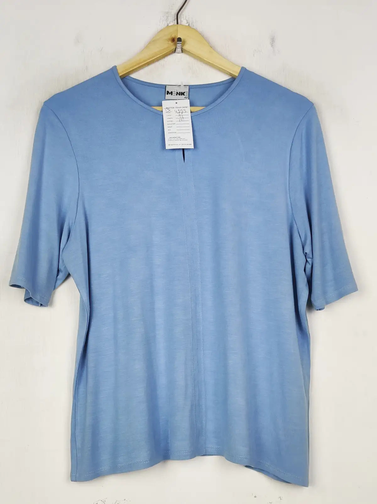 Buy online pre-used pre-loved 100% authentic & Original branded Mnk (TS-4353) available in Pakistan. Top international brands avilable.