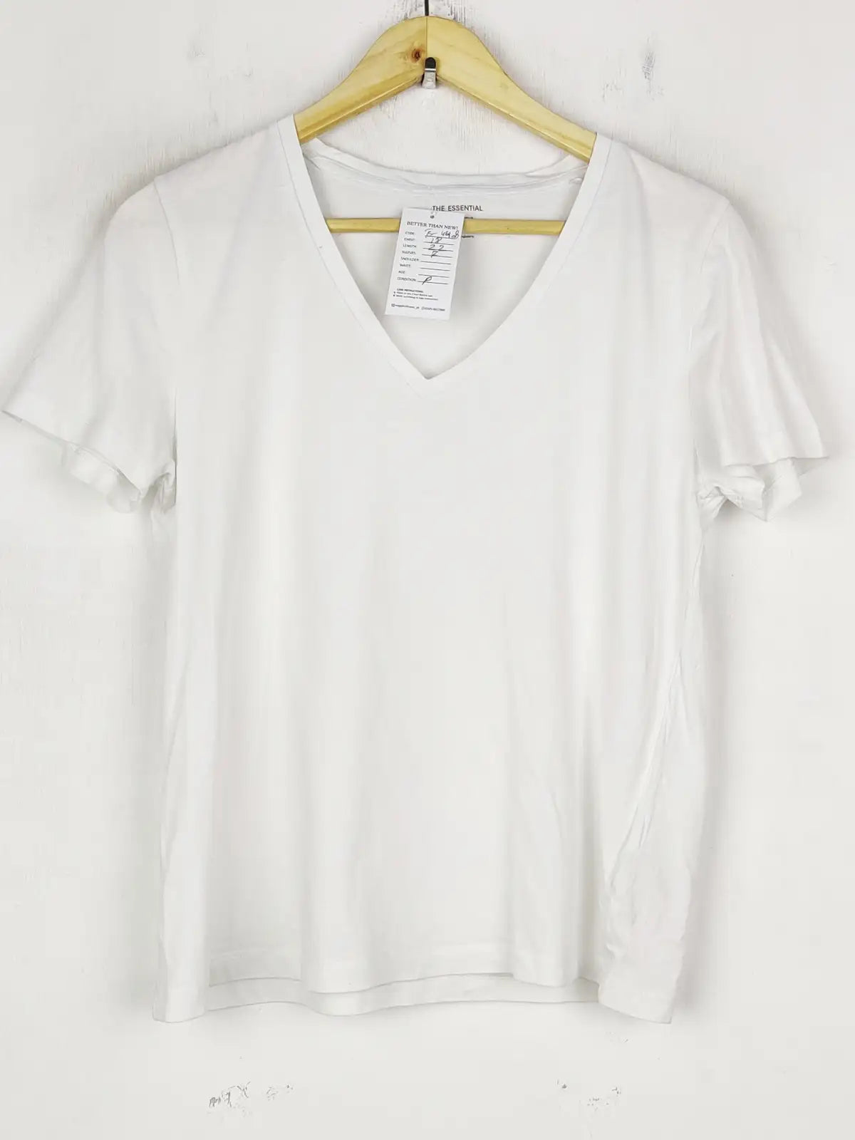 Buy online pre-used pre-loved 100% authentic & Original branded The Essential (TS-4408) available in Pakistan. Top international brands avilable.