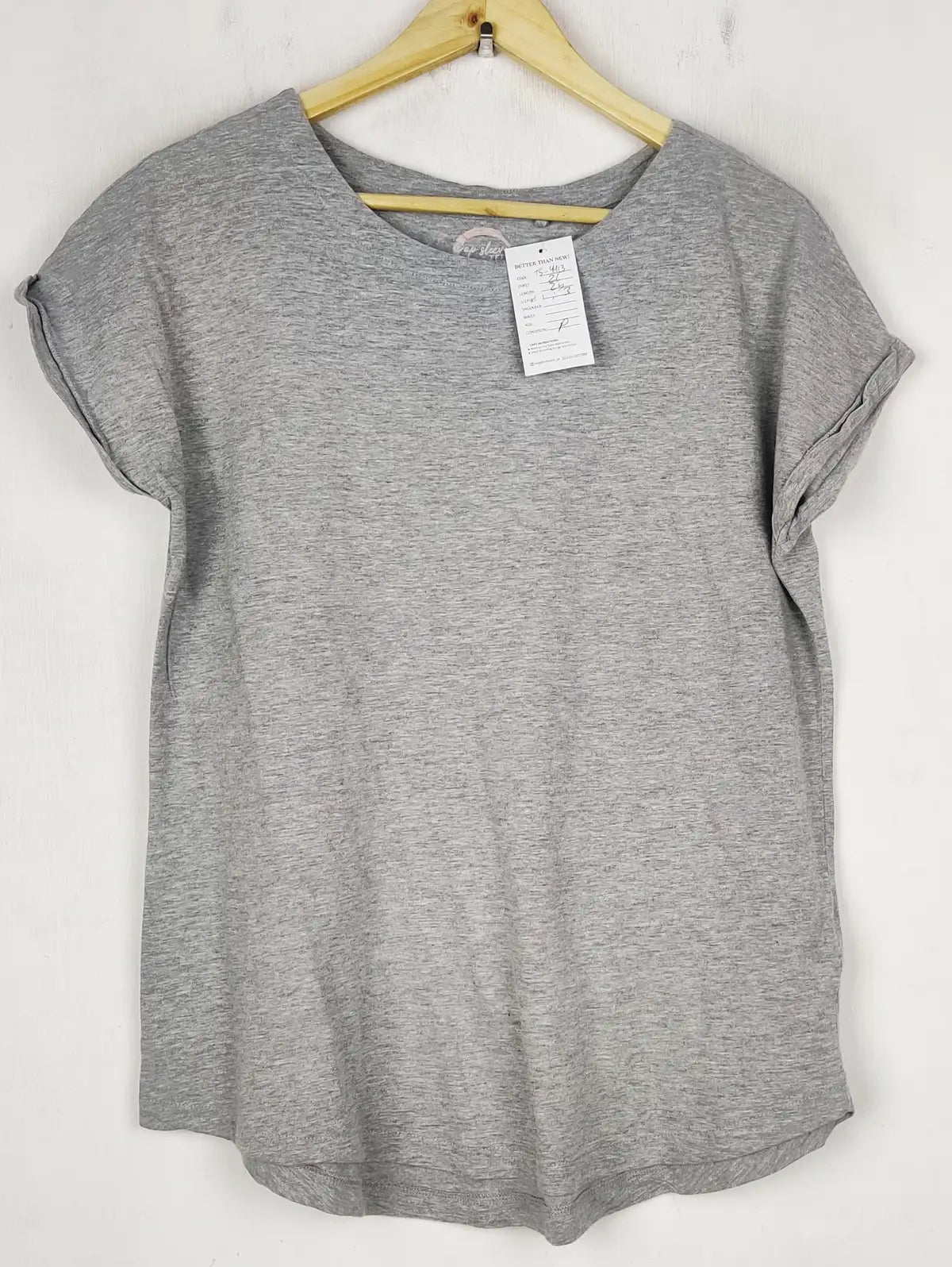 Buy online pre-used pre-loved 100% authentic & Original branded Cap Sleeve (TS-4413) available in Pakistan. Top international brands avilable.