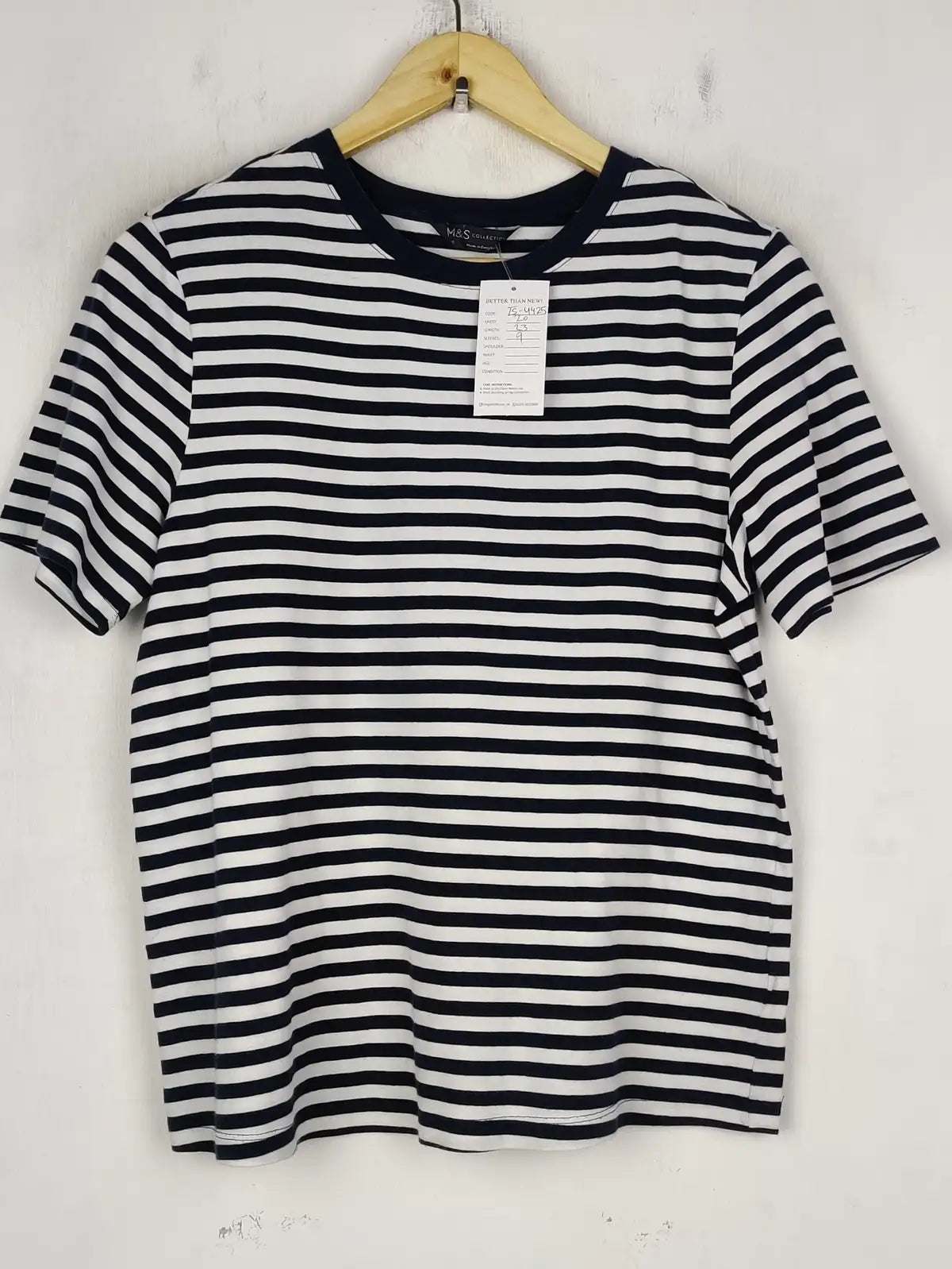 Buy online pre-used pre-loved 100% authentic & Original branded Marks & Spencer (TS-4425) available in Pakistan. Top international brands avilable.