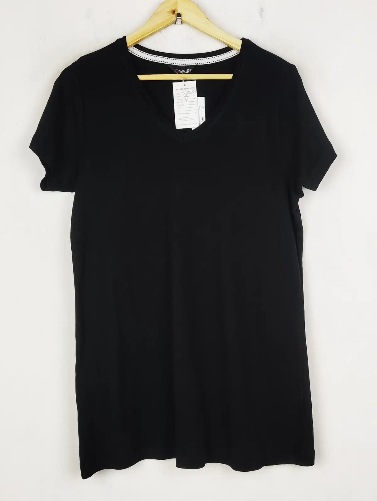 Buy online pre-used pre-loved 100% authentic & Original branded Yours (TS-4437) available in Pakistan. Top international brands avilable.