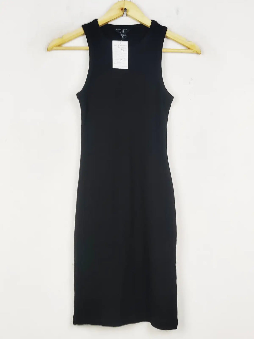 Buy online pre-used pre-loved 100% authentic & Original branded New Look (TS-4457) available in Pakistan. Top international brands avilable.