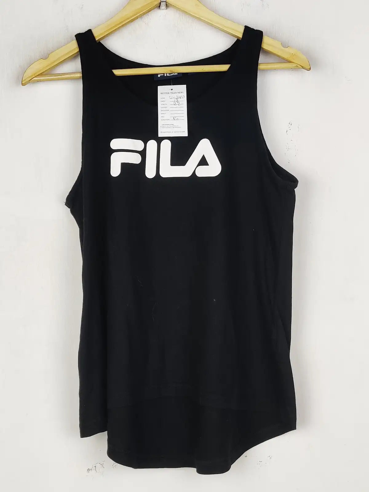 Buy online pre-used pre-loved 100% authentic & Original branded Fila (TS-4473) available in Pakistan. Top international brands avilable.