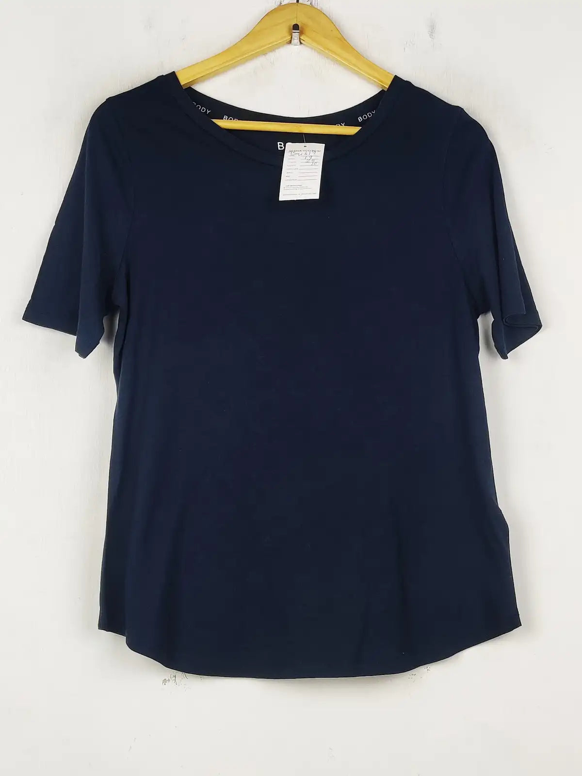 Buy online pre-used pre-loved 100% authentic & Original branded Body (TS-4614) available in Pakistan. Top international brands avilable.