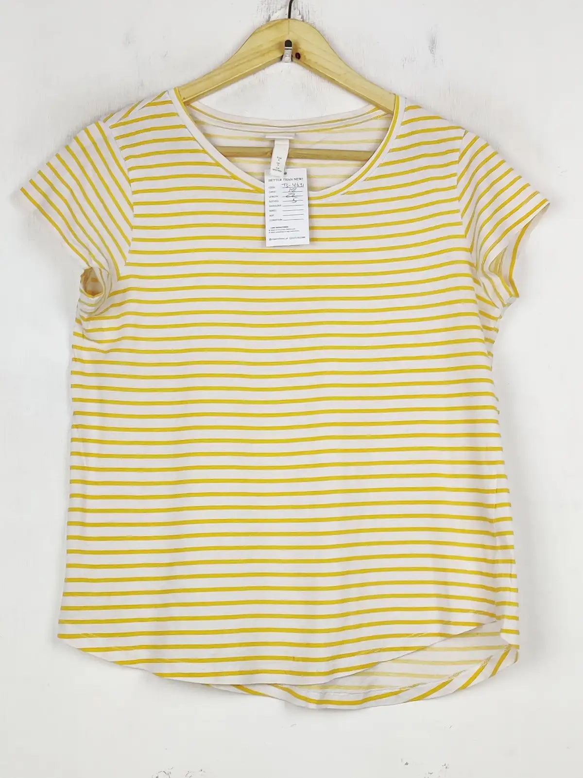 Buy online pre-used pre-loved 100% authentic & Original branded H&M (TS-4631) available in Pakistan. Top international brands avilable.