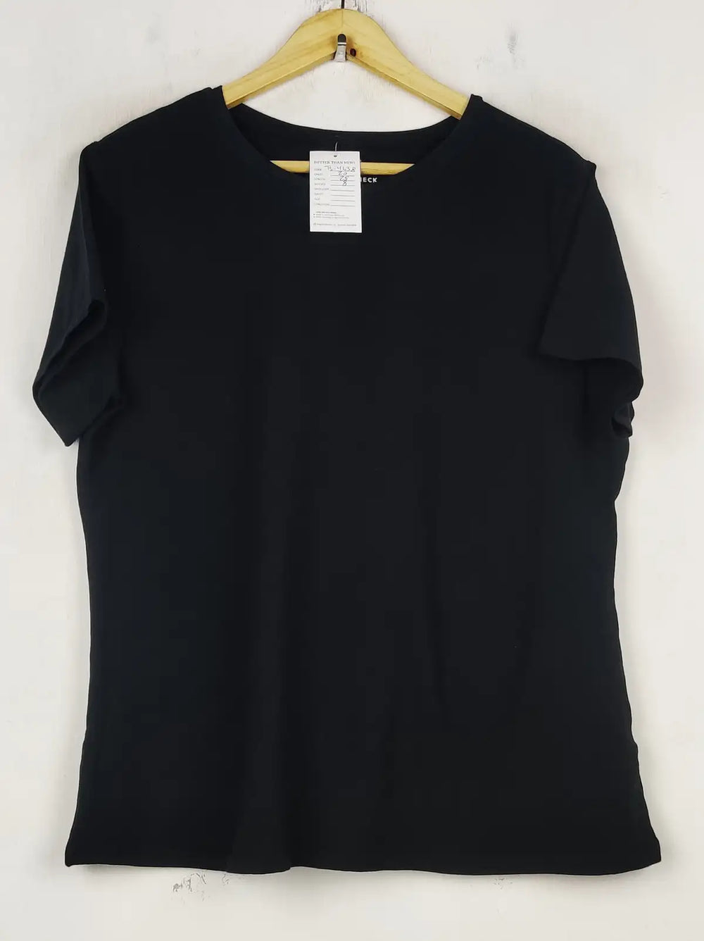 Buy online pre-used pre-loved 100% authentic & Original branded Georg (TS-4638) available in Pakistan. Top international brands avilable.
