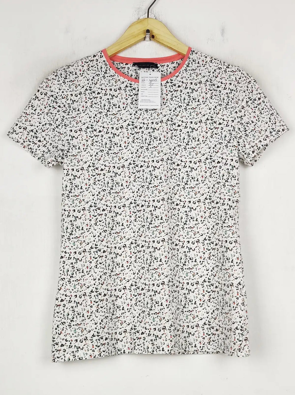 Buy online pre-used pre-loved 100% authentic & Original branded Marks & Spencer (TS-4645) available in Pakistan. Top international brands avilable.