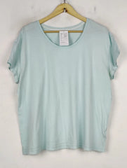 Buy online pre-used pre-loved 100% authentic & Original branded Unknown Brand (TS-4652) available in Pakistan. Top international brands avilable.