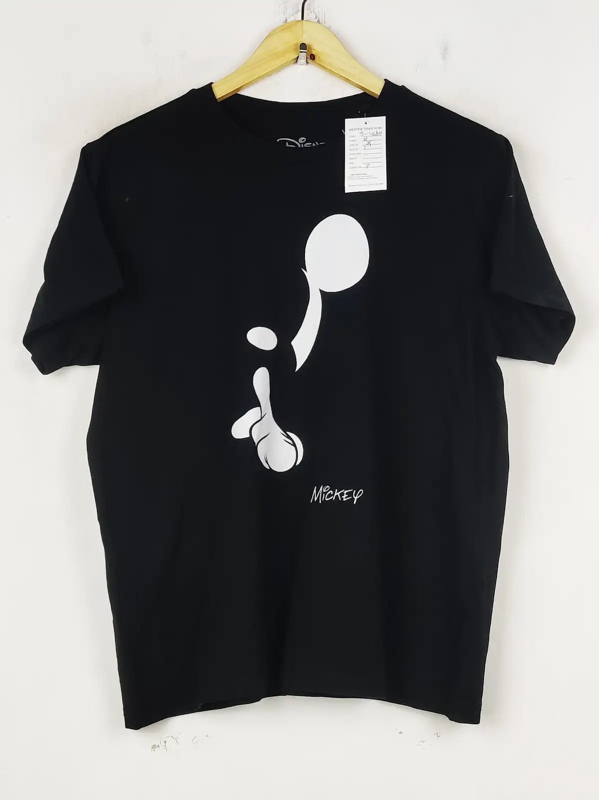 Buy online pre-used pre-loved 100% authentic & Original branded Disney (TS-4680) available in Pakistan. Top international brands avilable.