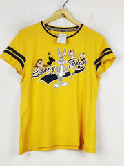 Buy online pre-used pre-loved 100% authentic & Original branded Looney Tunes (TS-4683) available in Pakistan. Top international brands avilable.