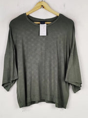 Buy online pre-used pre-loved 100% authentic & Original branded Luxzuz (TS-4715) available in Pakistan. Top international brands avilable.