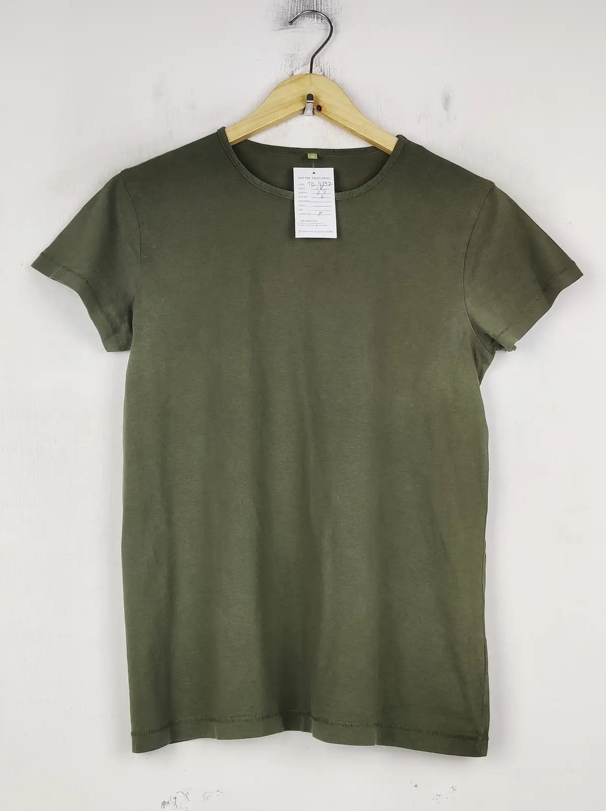 Buy online pre-used pre-loved 100% authentic & Original branded Unknown Brand (TS-4742) available in Pakistan. Top international brands avilable.