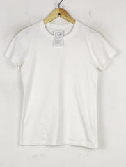 Buy online pre-used pre-loved 100% authentic & Original branded Uniqlo (TS-4802) available in Pakistan. Top international brands avilable.