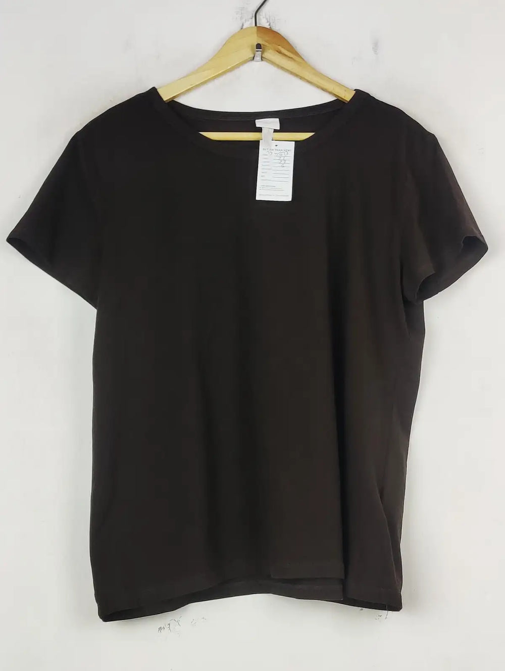 Buy online pre-used pre-loved 100% authentic & Original branded H&M (TS-4873) available in Pakistan. Top international brands avilable.