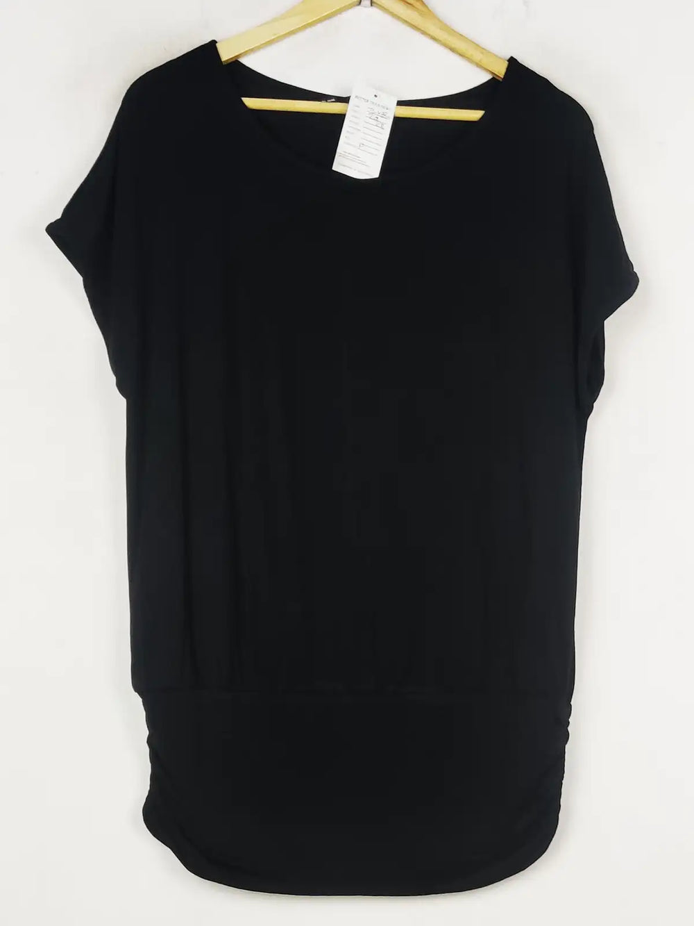 Buy online pre-used pre-loved 100% authentic & Original branded Bodyfit (TS-4880) available in Pakistan. Top international brands avilable.