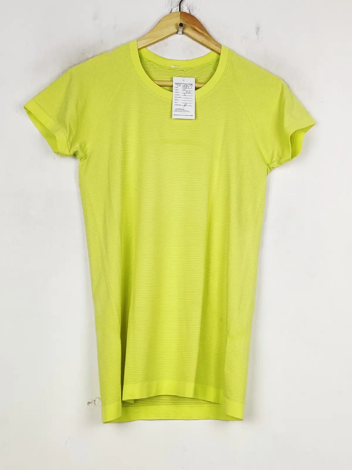Buy online pre-used pre-loved 100% authentic & Original branded Unknown Brand (TS-4899) available in Pakistan. Top international brands avilable.