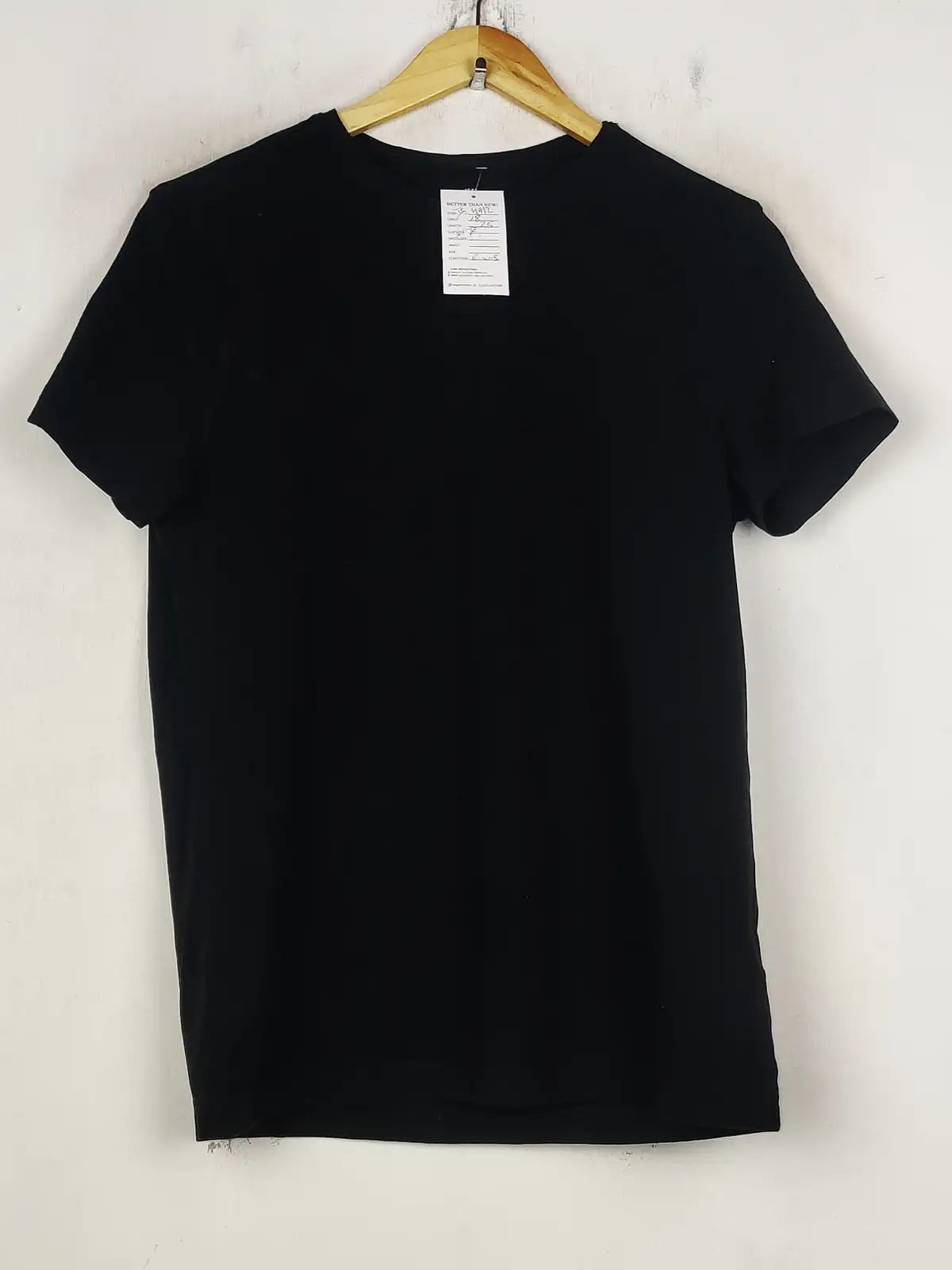 Buy online pre-used pre-loved 100% authentic & Original branded H&M (TS-4912) available in Pakistan. Top international brands avilable.
