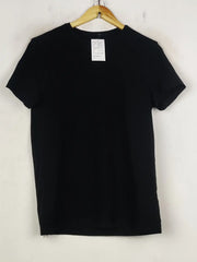 Buy online pre-used pre-loved 100% authentic & Original branded H&M (TS-4912) available in Pakistan. Top international brands avilable.