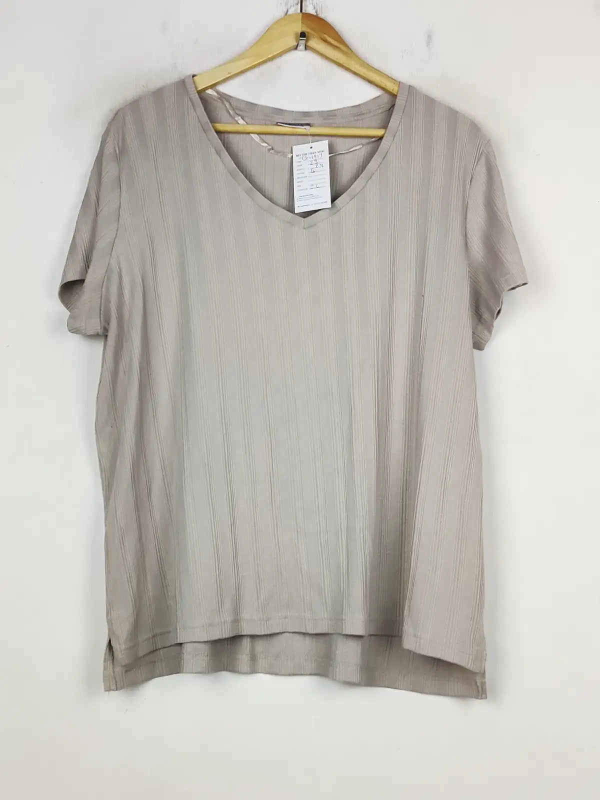 Buy online pre-used pre-loved 100% authentic & Original branded Beloved (TS-4913) available in Pakistan. Top international brands avilable.
