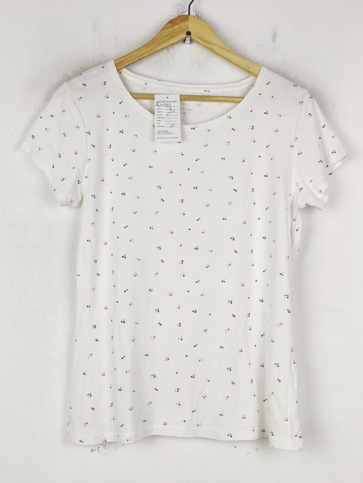 Buy online pre-used pre-loved 100% authentic & Original branded Papaya (TS-4963) available in Pakistan. Top international brands avilable.