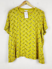 Buy online pre-used pre-loved 100% authentic & Original branded Peruna (TS-4982) available in Pakistan. Top international brands avilable.