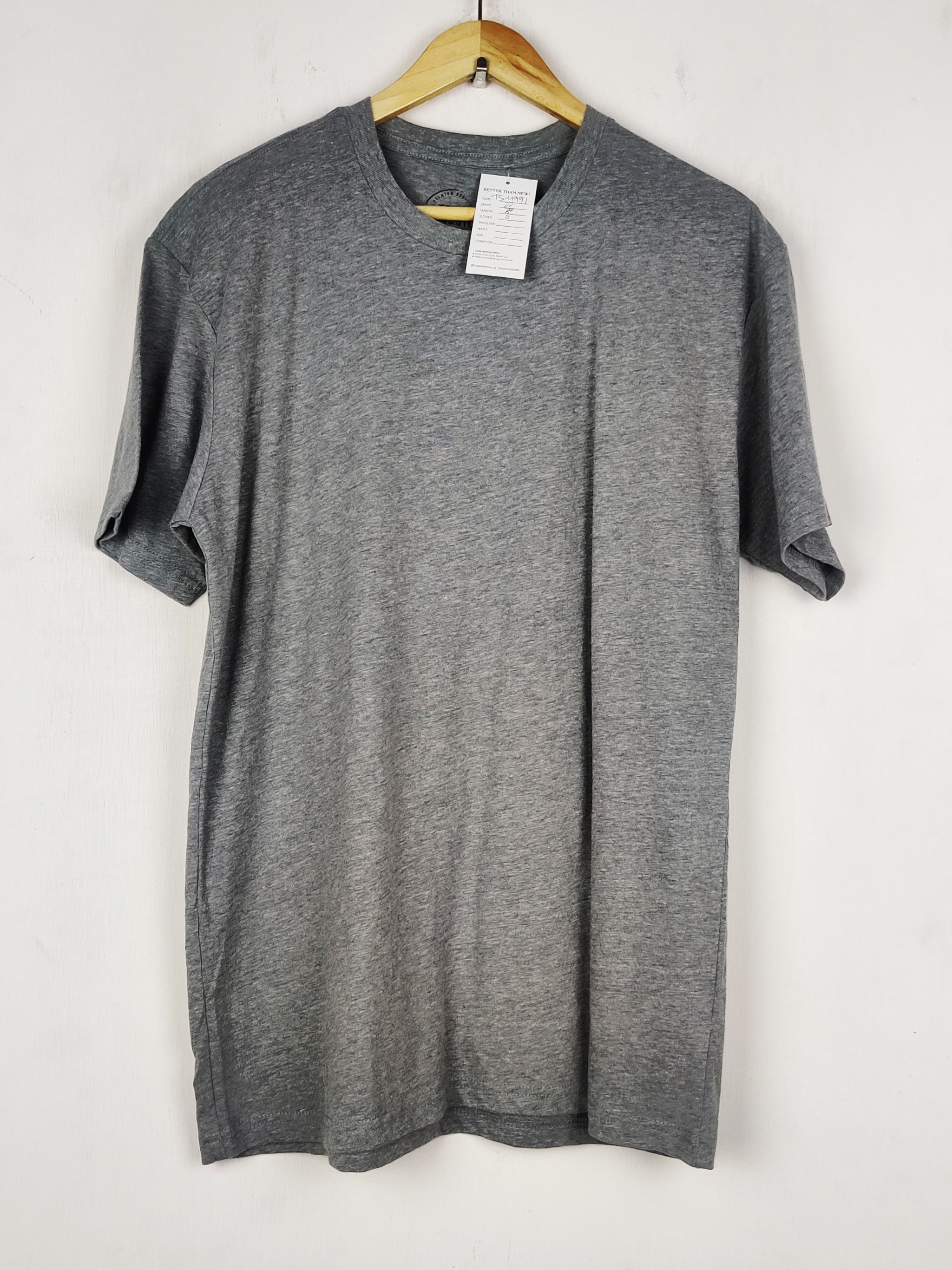 Buy online pre-used pre-loved 100% authentic & Original branded True Classic (TS-4991) available in Pakistan. Top international brands avilable.