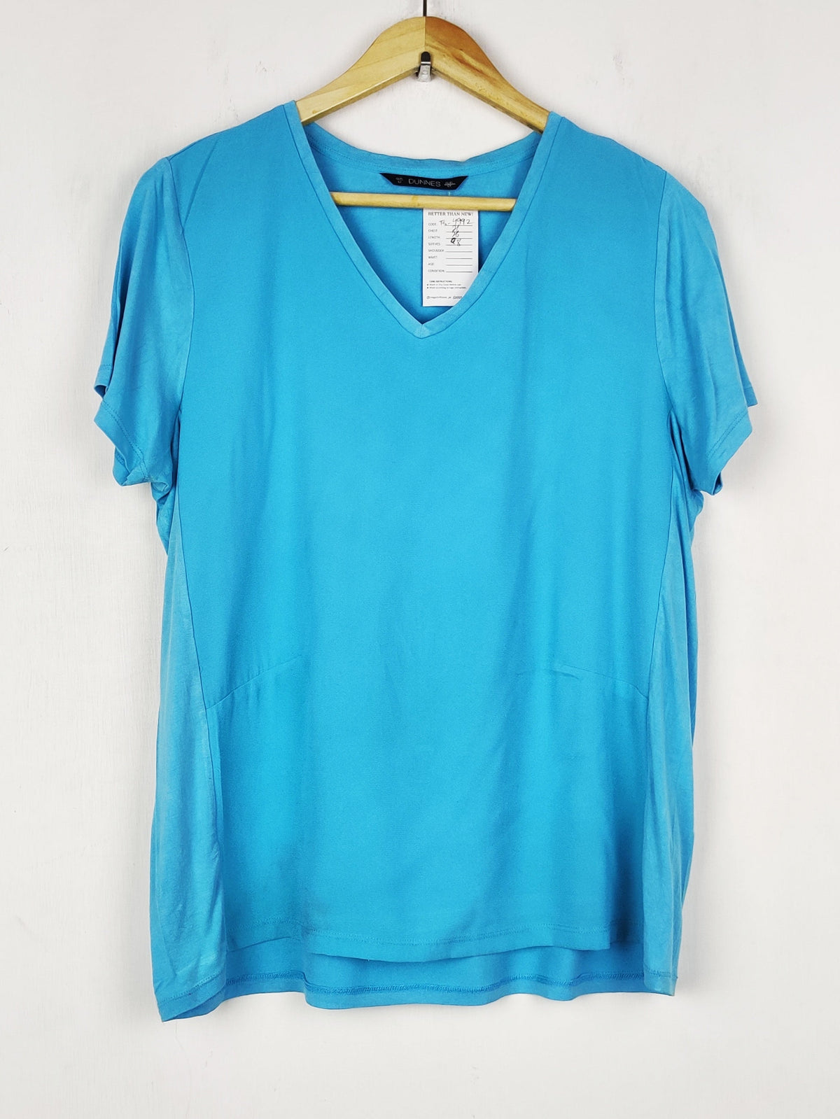 Buy online pre-used pre-loved 100% authentic & Original branded Dunnes Stores (TS-4992) available in Pakistan. Top international brands avilable.