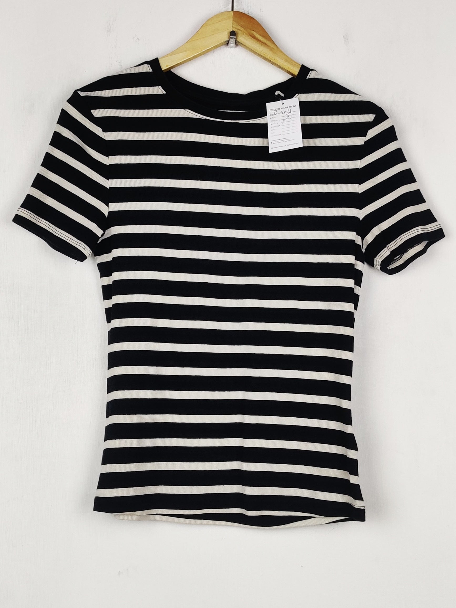 Buy online pre-used pre-loved 100% authentic & Original branded F&F (TS-5011) available in Pakistan. Top international brands avilable.