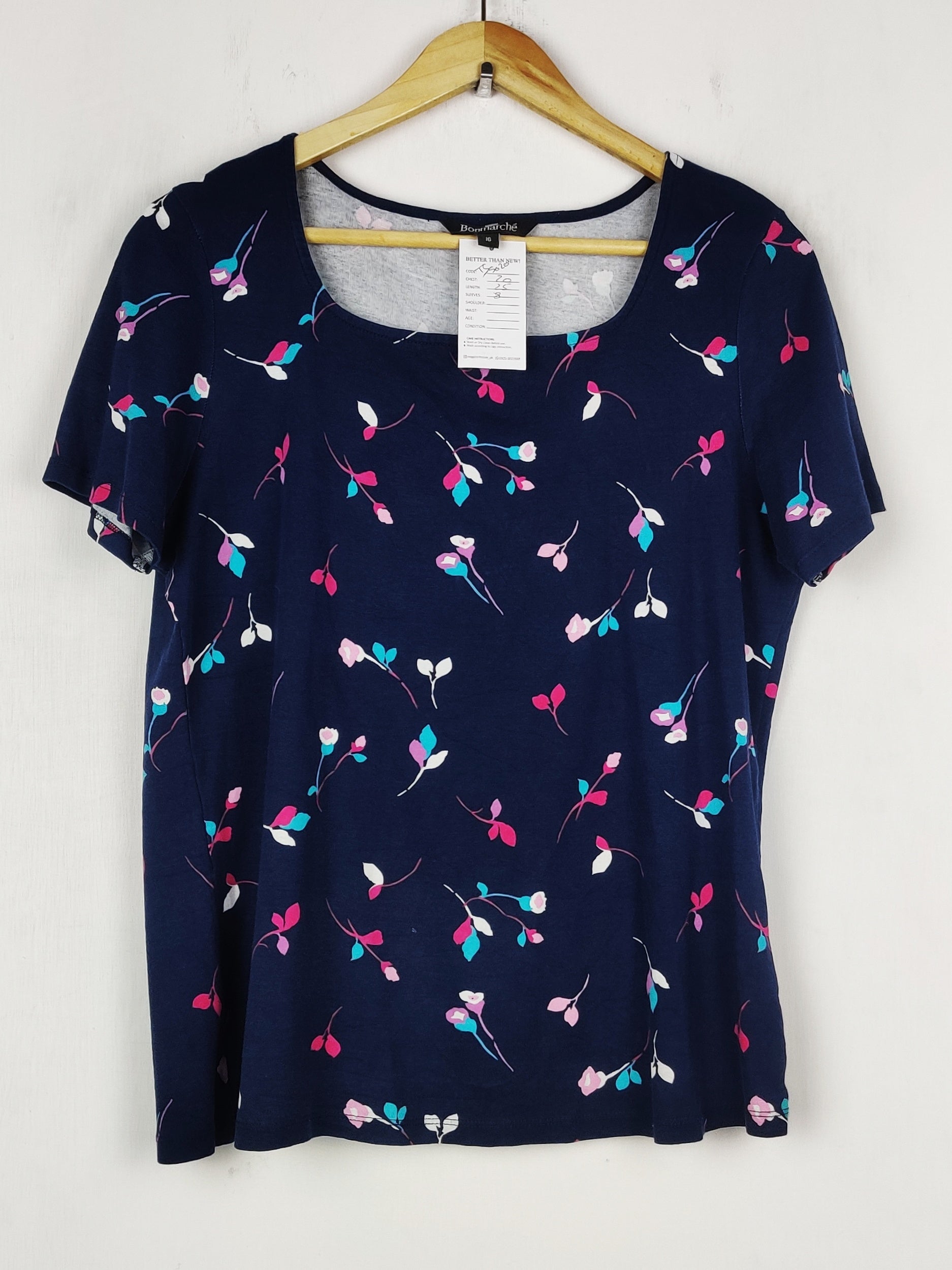 Buy online pre-used pre-loved 100% authentic & Original branded Bonmarche (TS-5020) available in Pakistan. Top international brands avilable.
